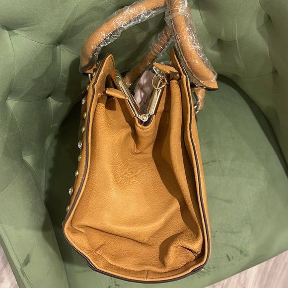 Traci Lynn Bag - Picture 4 of 7